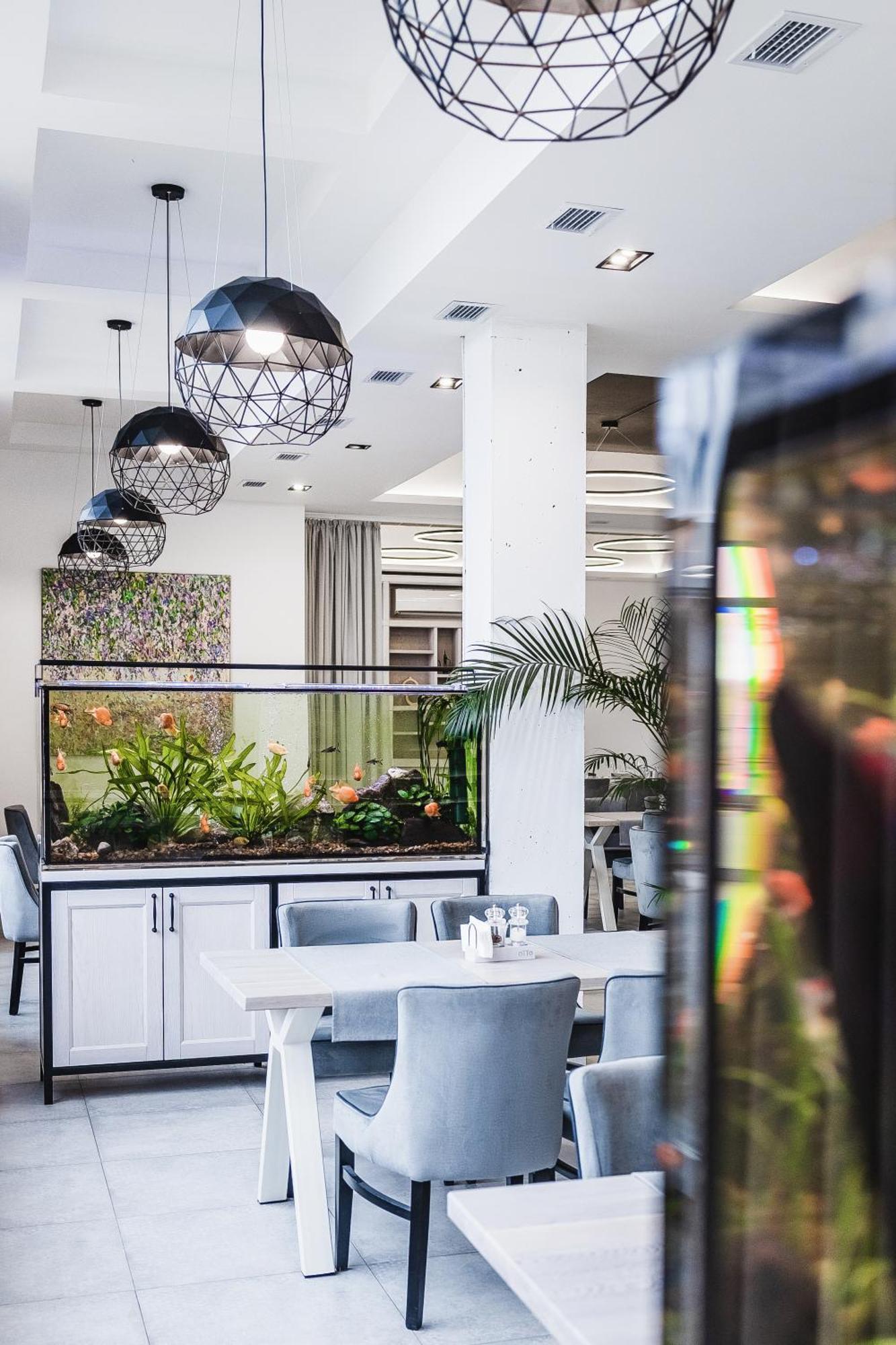 Otto Hotel-Restaurant 리우네 외부 사진