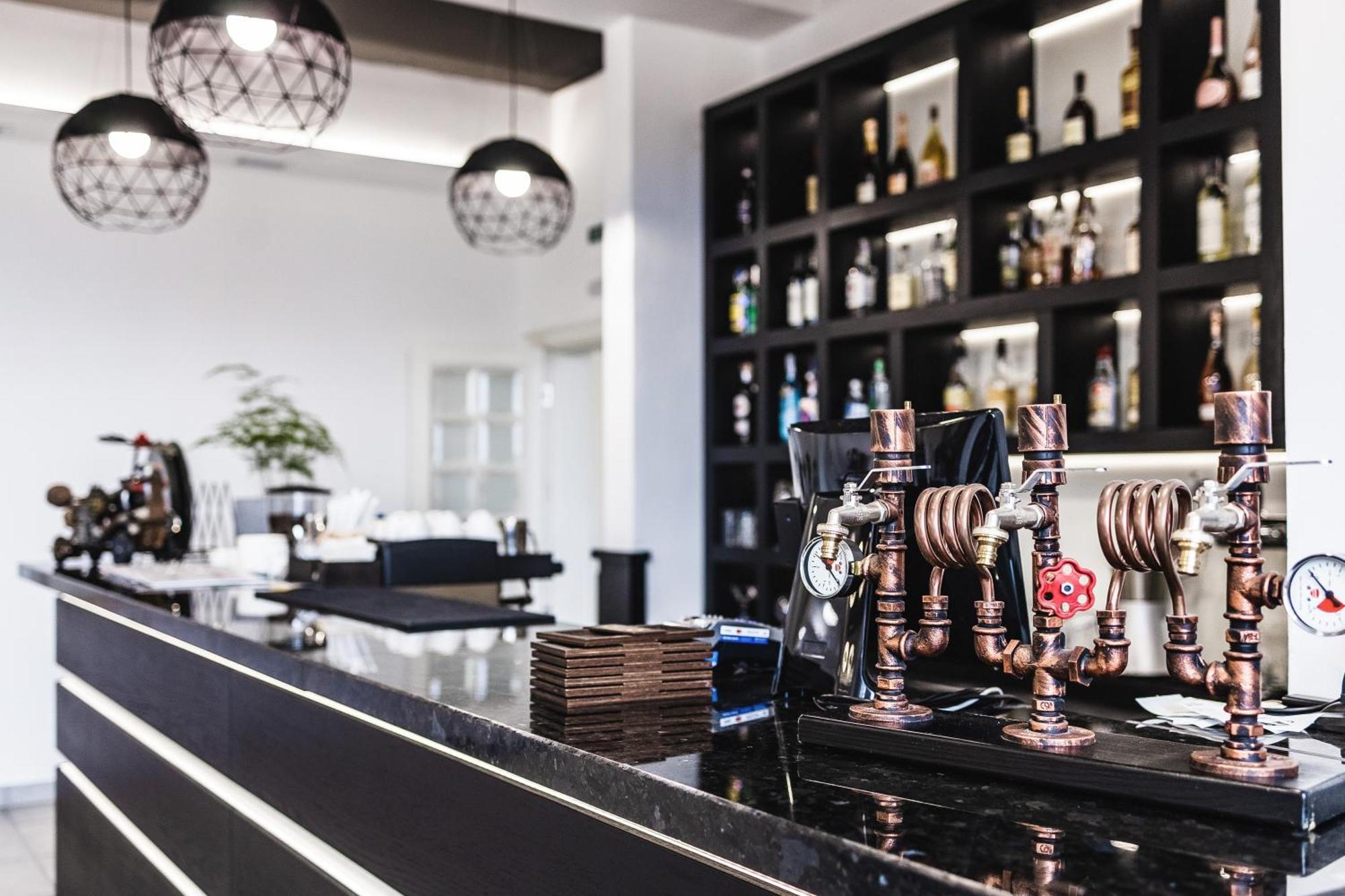 Otto Hotel-Restaurant 리우네 외부 사진