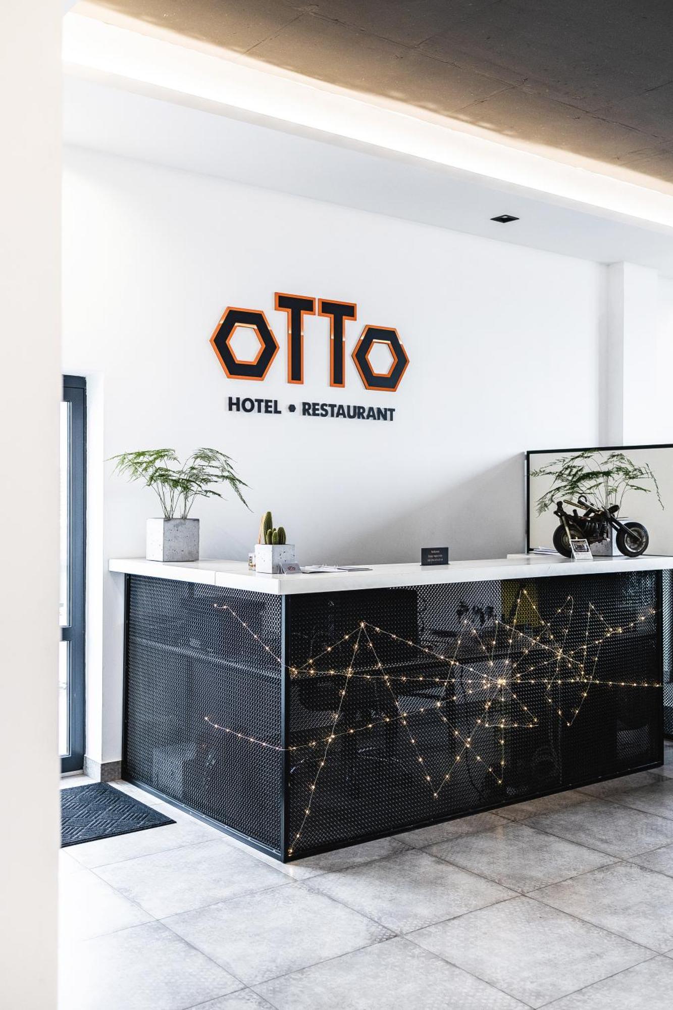 Otto Hotel-Restaurant 리우네 외부 사진